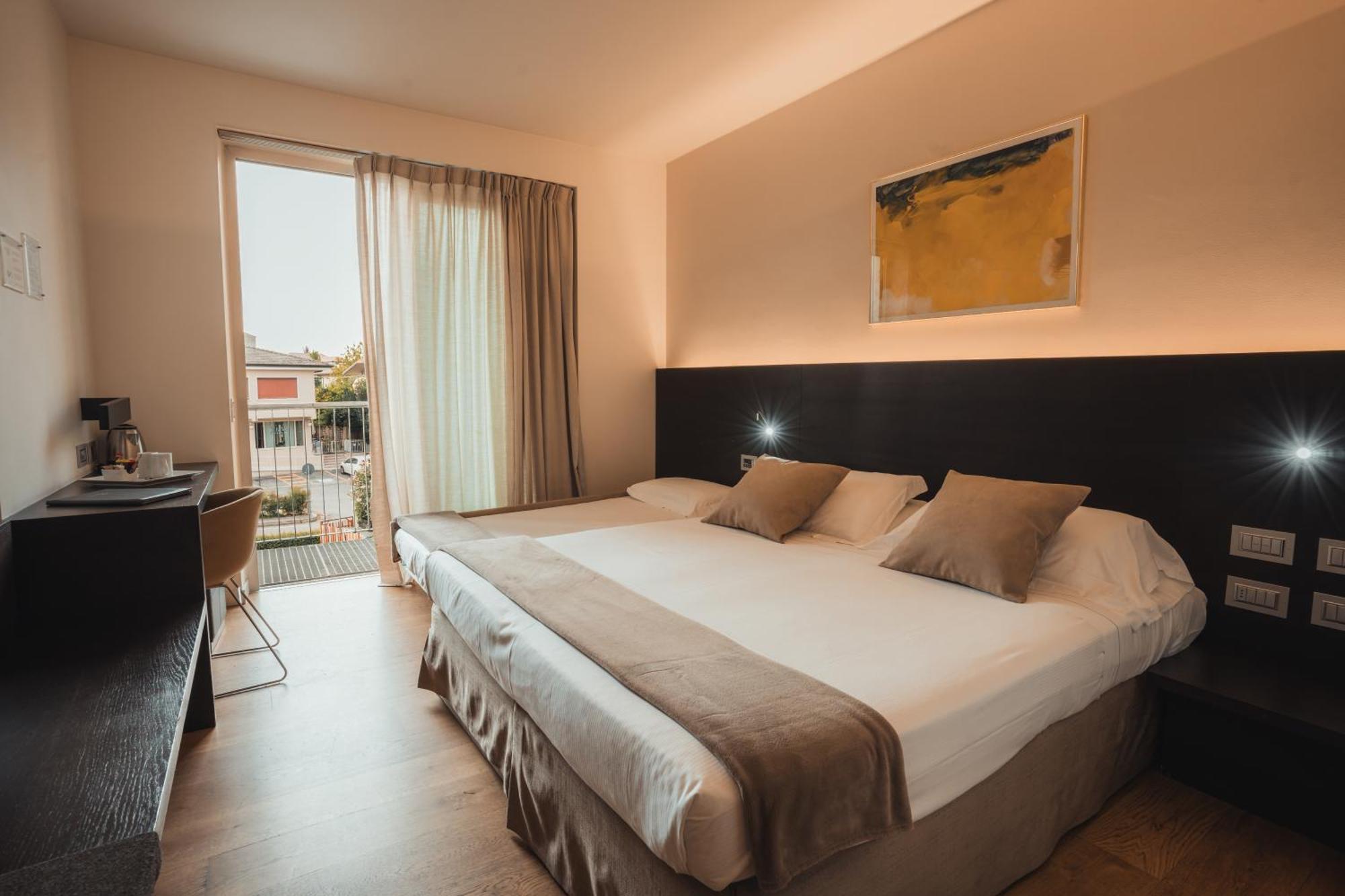 Mod 05 Bike Hotel Сандра Экстерьер фото