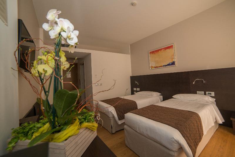 Mod 05 Bike Hotel Сандра Экстерьер фото